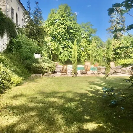 Manoir Le Bigourda فندق مبيت وإفطار *
