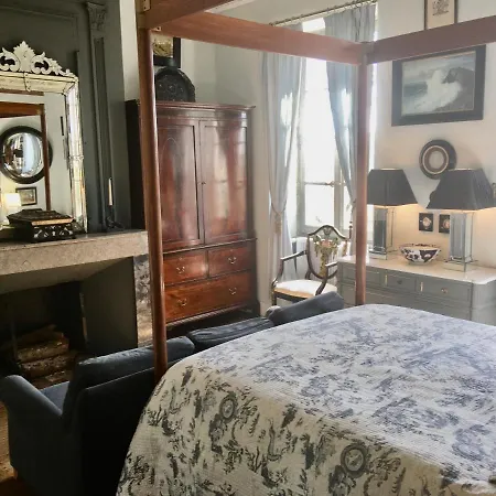 Manoir Le Bigourda فندق مبيت وإفطار *